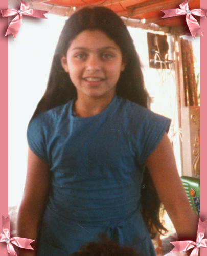 haifa petite dans c yeux elle se voie comme une putaine