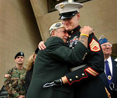 un army american ki a perdu ses doigs et ca ain